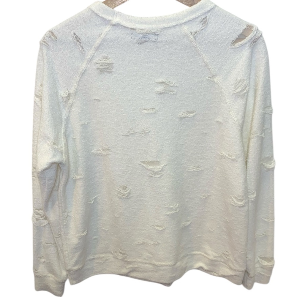 🆕 MICHAEL LAUREN Distressed Pullover in Cream - Picture 2 of 6